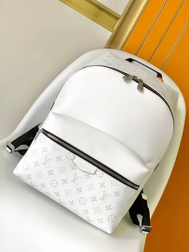 M30953 M30229 M30230 White Flower Discovery Small Backpack Discovery Small Backp