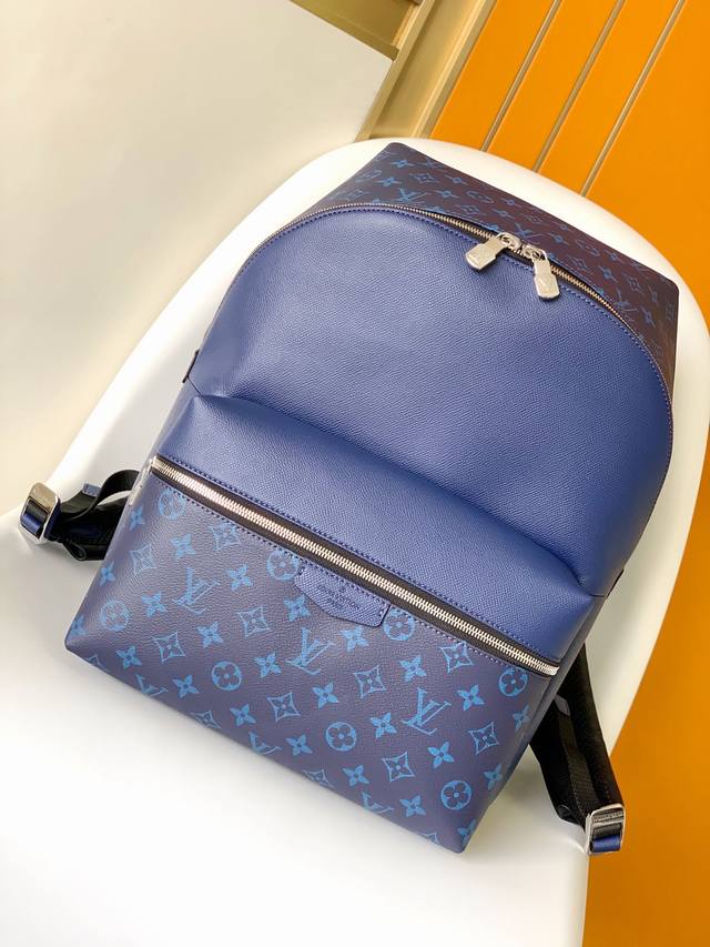 Top original photos Discovery Small Backpack M30230 Black M30229 Blue Discovery