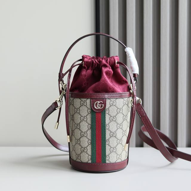 The Ophidia collection is a soft, stylish bag with a signature beige and brown