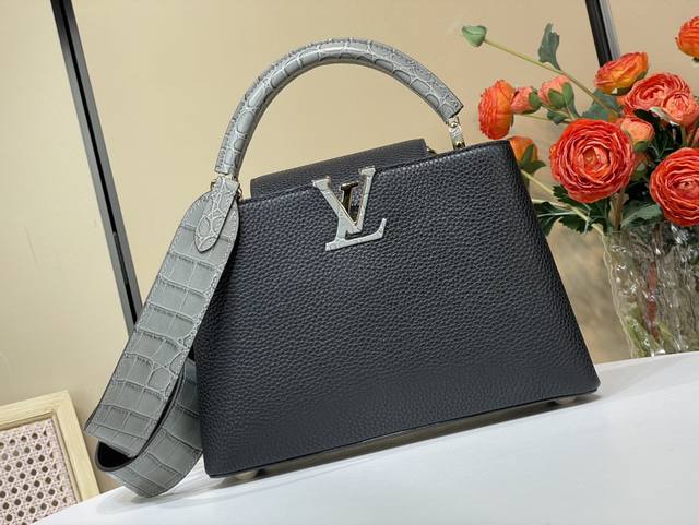 Top original replica exclusive real shot Capucines small handbag M48865 86037 bl
