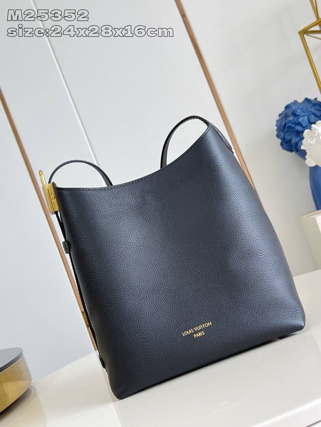 Top original single home real shot M25352 Black Low Key Hobo small handbag is s