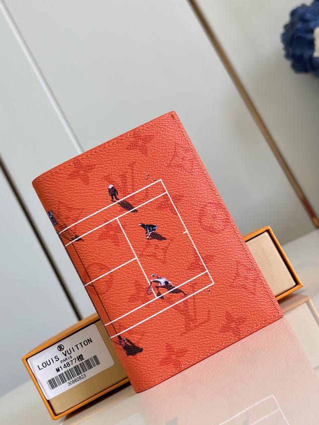 Factory Price P Top Original M14877 Orange This passport holder is made of Colo