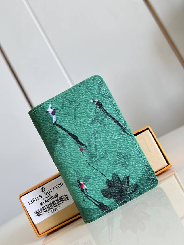 Factory Price P Top Original M14880 Green This pocket wallet is made of Colored