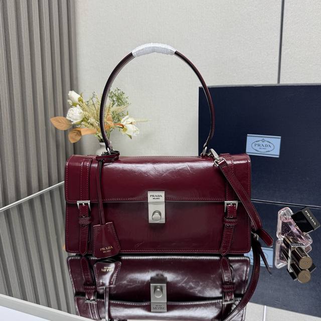 Top original 25Ss Spring and Summer new amaranth red pen holder bag 1Bn026 smal