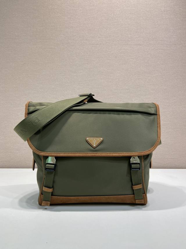 Super Edition New Messenger Bag 2Vd052A Large This messenger bag is designed wit