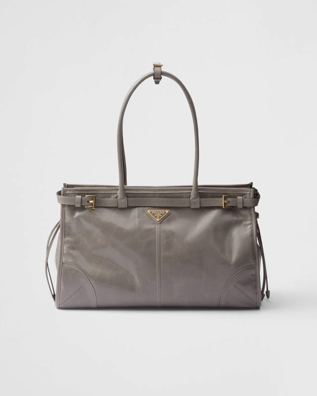 Running volume price Introduction: Lussolf waxed leather large size, this practi