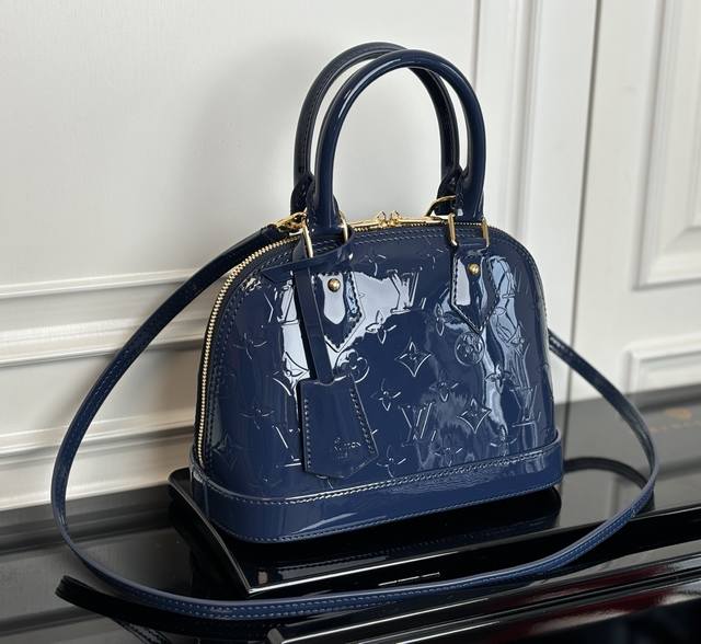 M91606 Blue and gold buckle dynamic code top original Alma Bb handbag The lovely