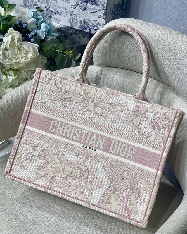 Brand new upgraded pink tiger medium Dio.R Book Tote presbyopic series M1286 Mo