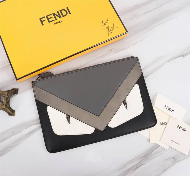 Brand: Fendi Model: Shaved black and gray patchwork handbag Item number: 168568