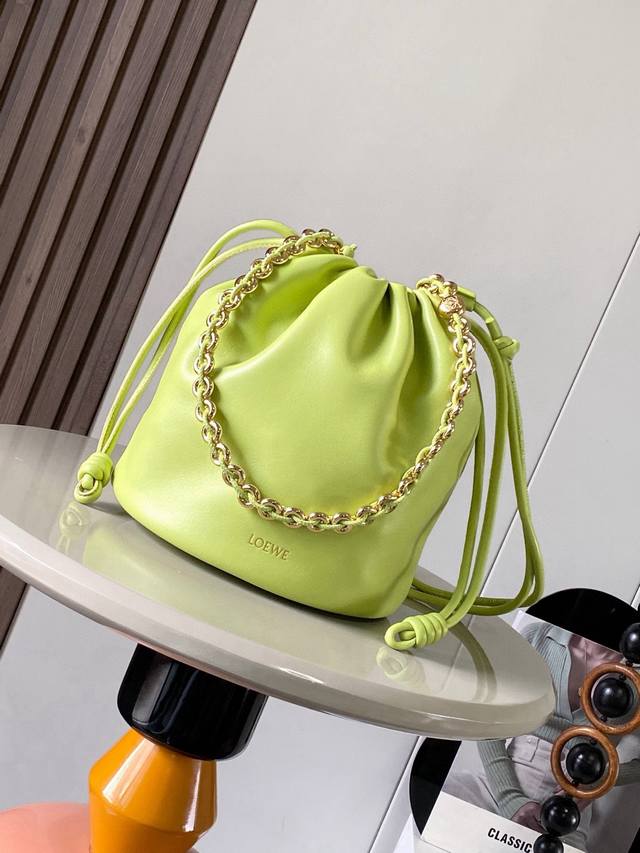 New Flamenco Purse Bucket in soft nappa leather The new Flamenco Purse bag feat