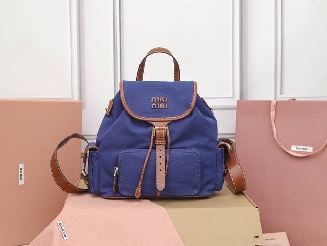 Model: 5Bz042 A perfect match of premium original leather canvas and original i