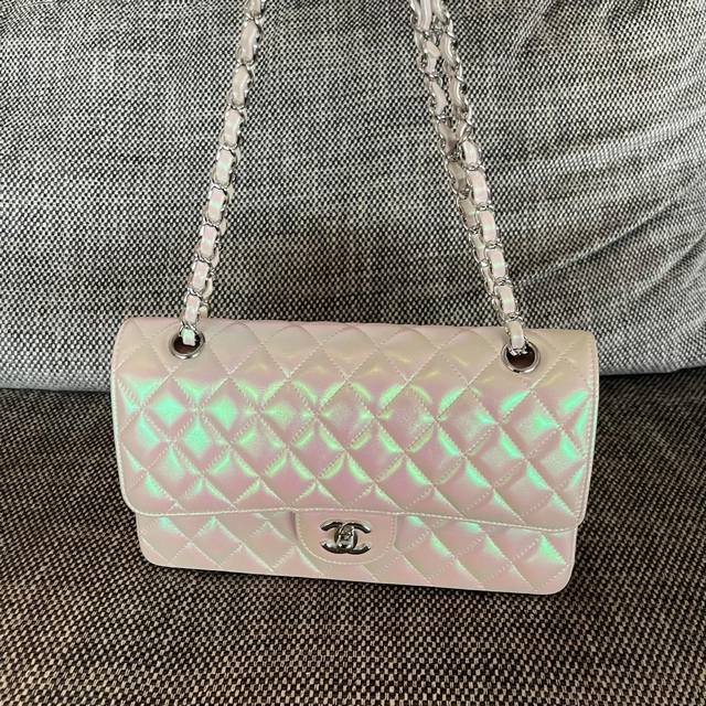 Chanel Vintage Cf Pearlescent White Size: 25.5X15.5X6.5Cm DDD