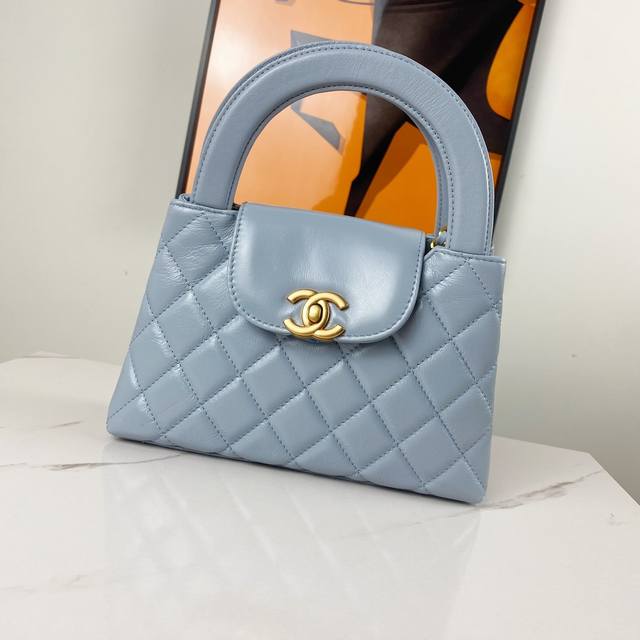 Light blue 24K New version Kelly handle bag genuine size Fashion is a cycle, the