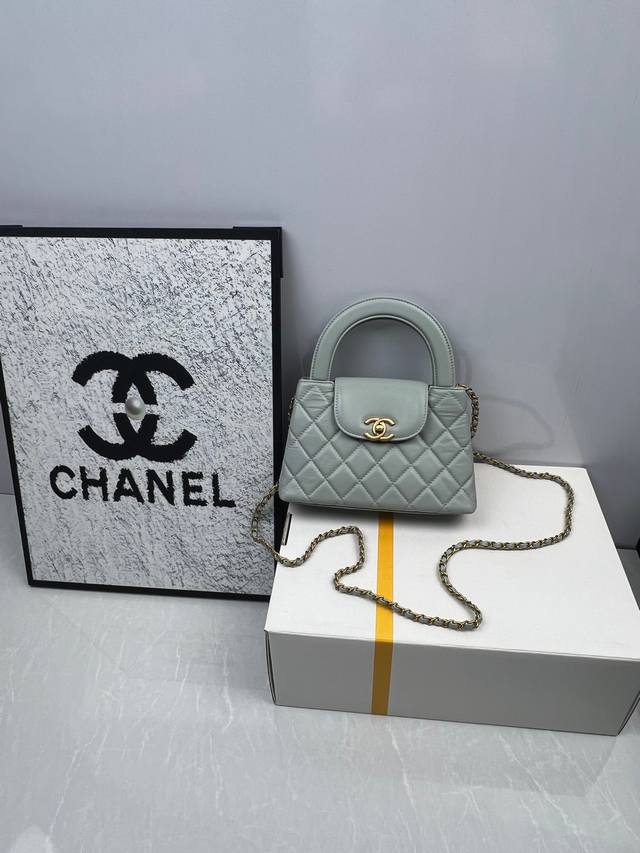 Chanel 24P4416Kelly Haze Blue Ancient Gold One word ~ Fairy! Small fresh [circle