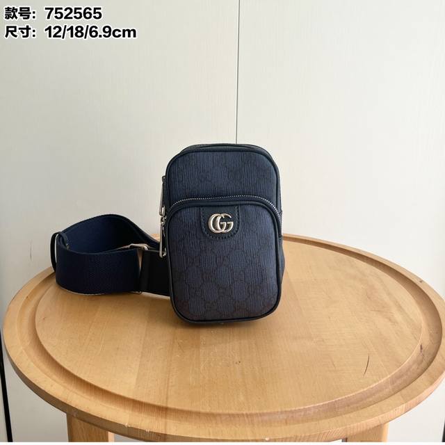 Real shot# Style number: 752565 Size: 12 18 6.9Cm Gg Ophidia mini new style Two