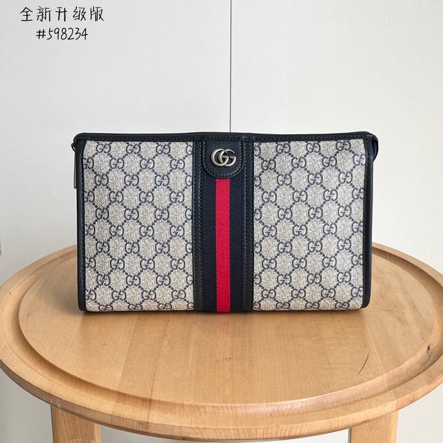 Real shot# Model number: 598234 Clutch Size: 28.5X18X9Cm Ophidia series clutch,