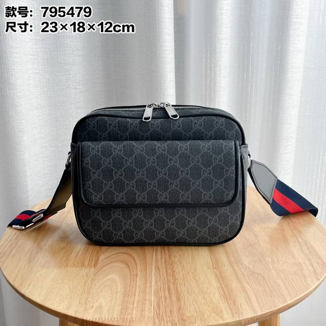 Real shot# Model number 795479 grams Size 23X18X12 Gucci crossbody bag, black Gg