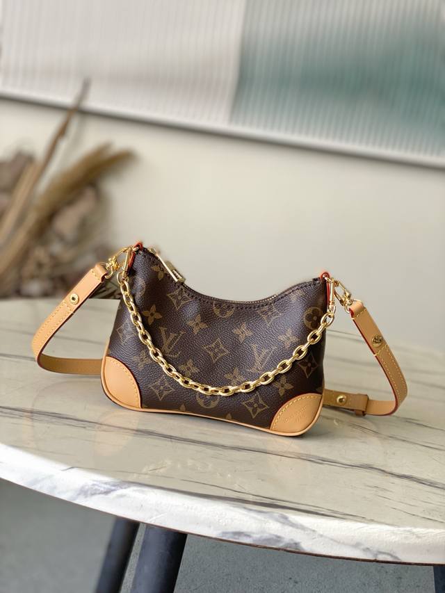 Mini steel hardware top original M25519 Boulogne Mini handbag is made of classic