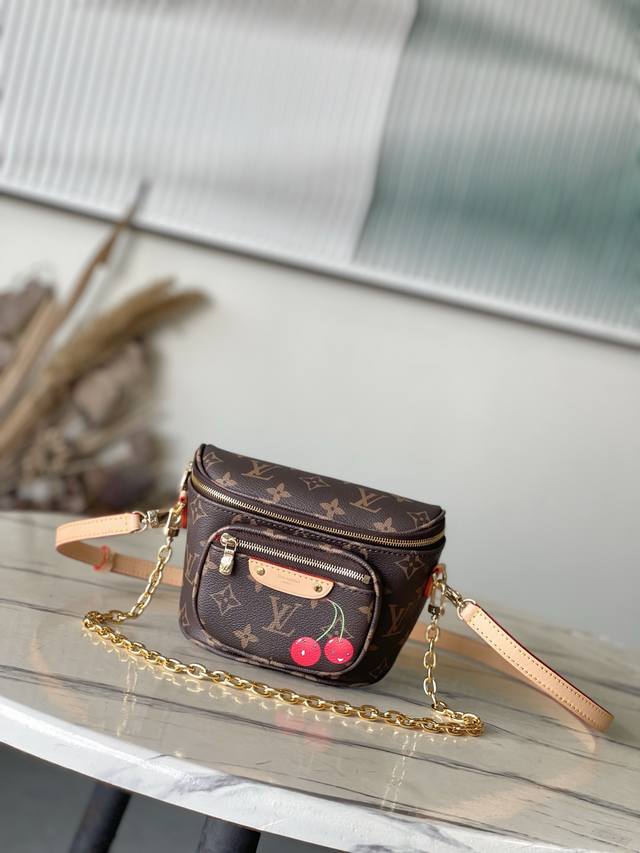 Top original single M13449 Made from classic Monogram coated canvas, the sweet