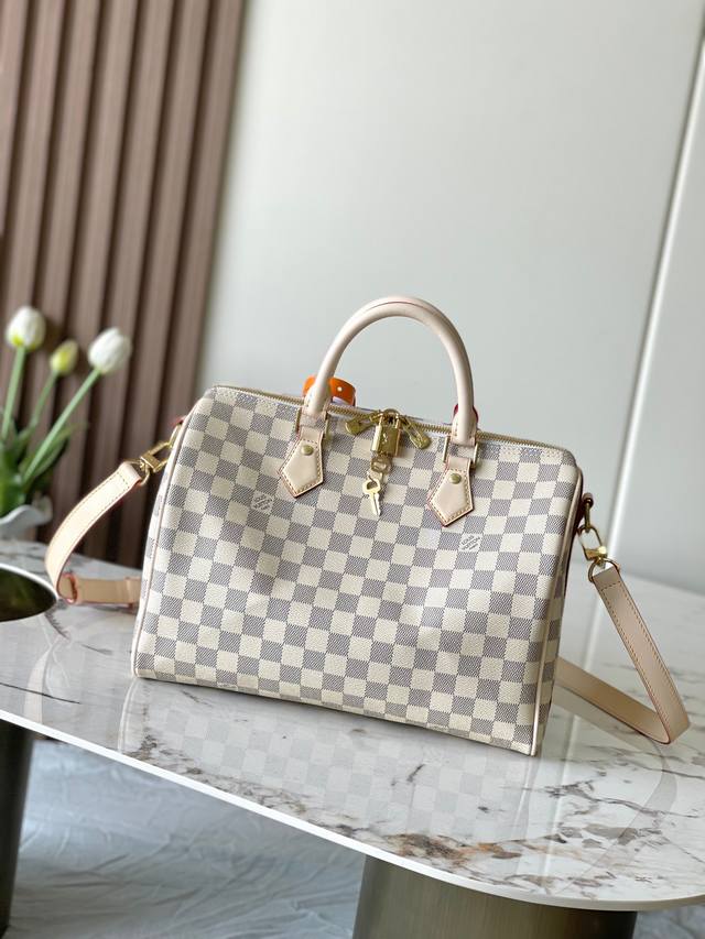 Top original model 41112 White check Every feature of the Speedy 30 handbag is