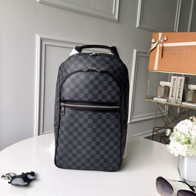 Top original photos N58024 This Michael backpack is made of Damier Graphite can