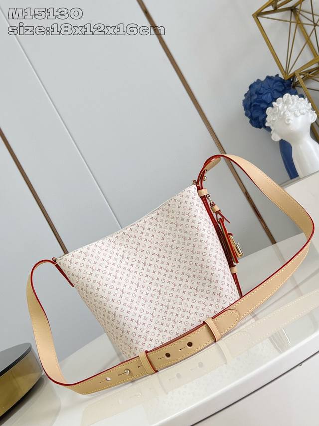 Top original home photoM15130 Louis Vuitton conveys agility and vitality with Lv
