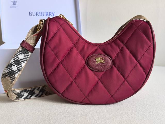 B's crossbody bag is inspired by the elegance of the British countryside. Made o