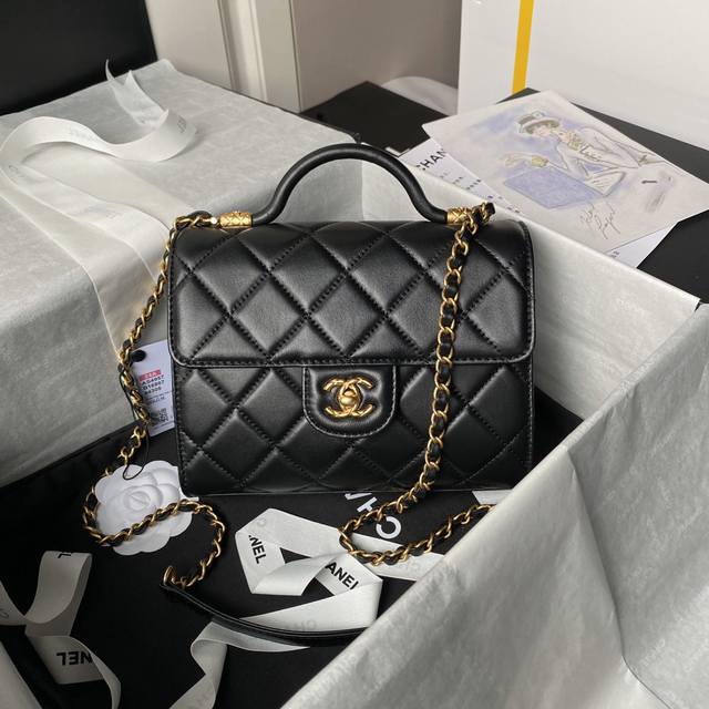 Chane124A Haute Couture Collection As4957 Bag design Sheepskin and metal show th