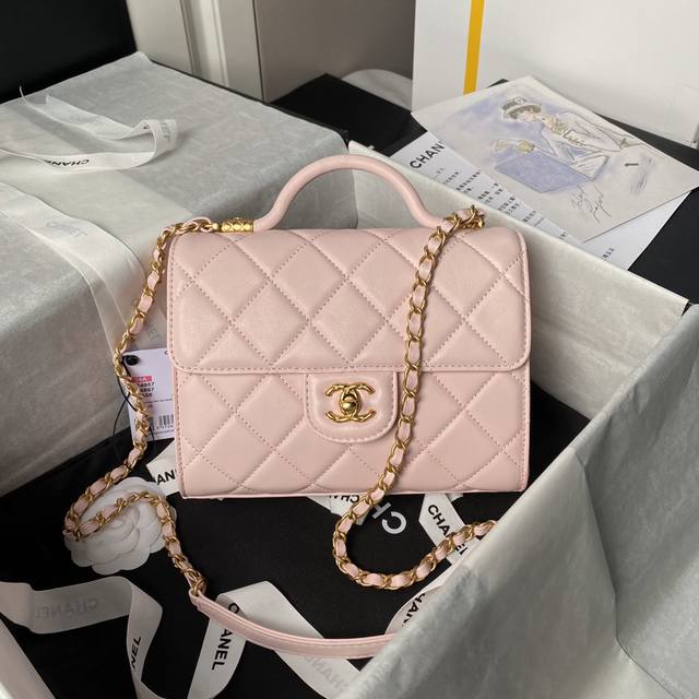 Chane1 24A Haute Couture Collection As4957 Bag design Grained calfskin and metal
