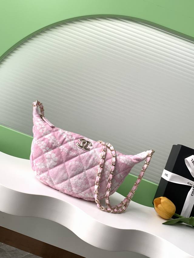 25M The color matching of beach bags this season is simply crazy! The gentle pin