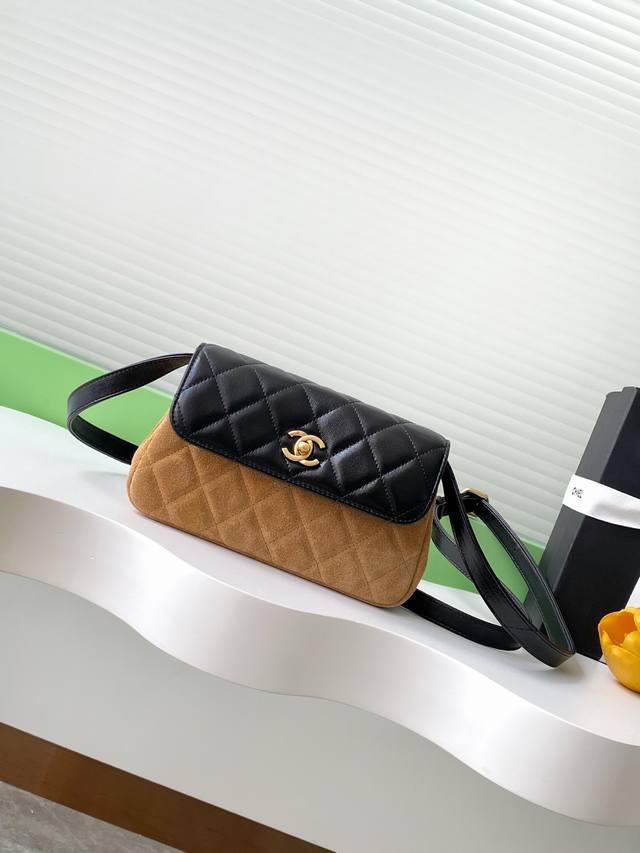 25A Suede mobile phone bag The 25A bag worth buying must be the suede series Thi
