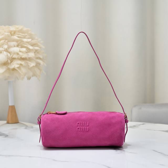 5Ne851 New cylindrical bag, made of top imported lambskin, super soft leather, s