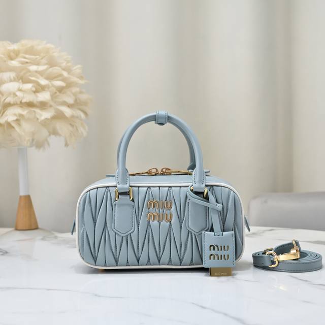 New version: 5Bb142, Miu's new bowling bag, the main promotion on the official