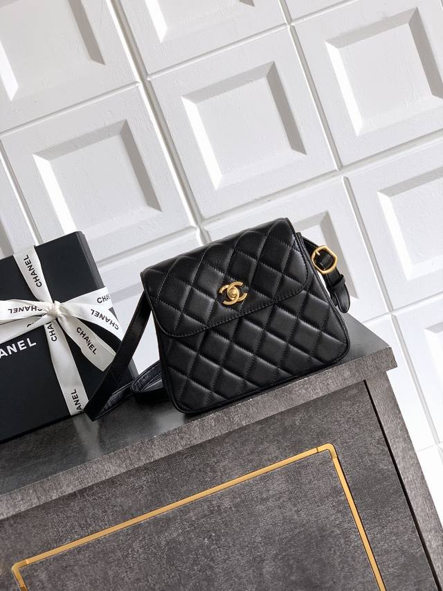 1918 Factory P goods Black leather Ohanel25A high-end handmade square flap bag,