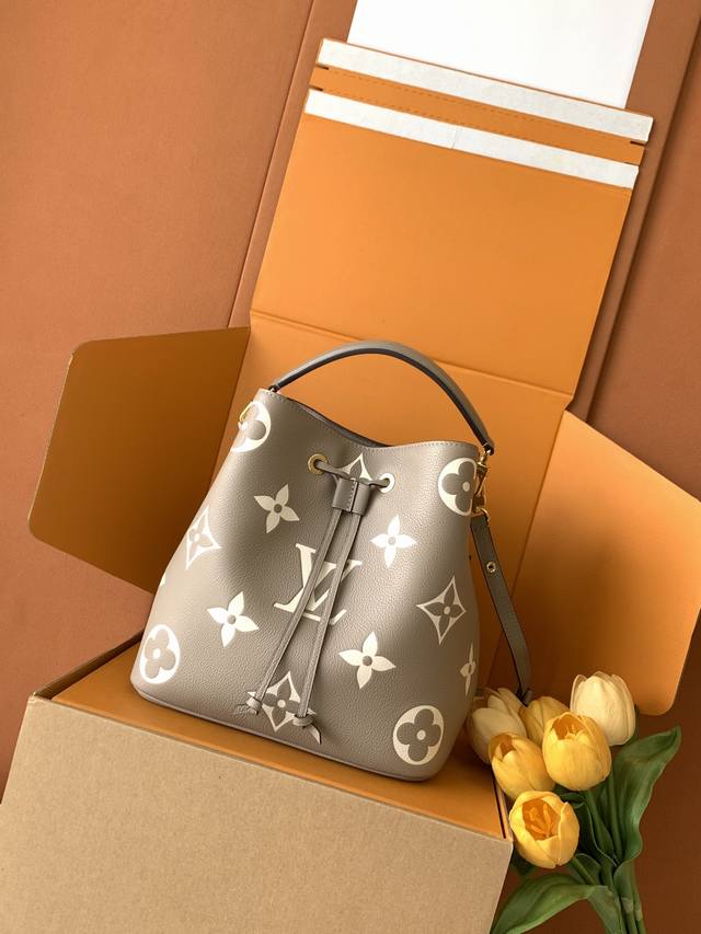 M45555 Khaki Silk Screen Full Leather Embossed Bucket Bag Exclusive Duty Free Ch