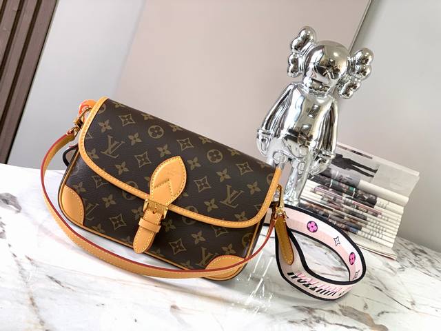 Special grade Mb original leather Dlane handbag Model: M45985 chip version Mate