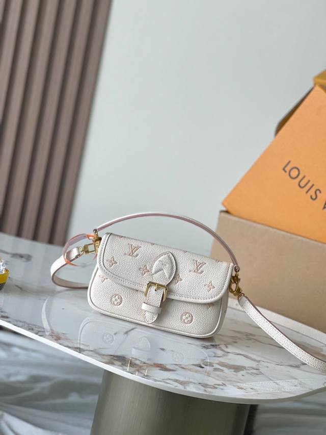 Special grade Mb163C chip version original leather This Nano Diane handbag Mode