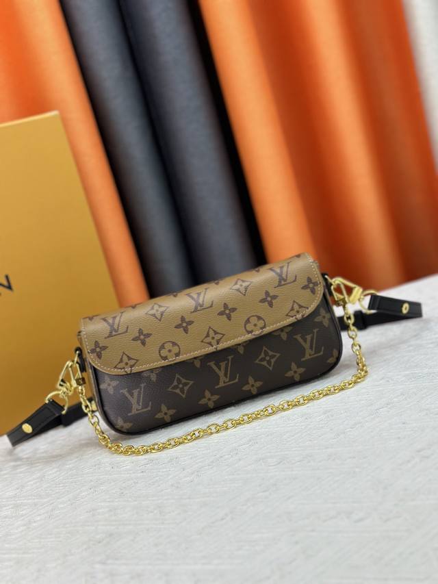wax leather M82210 M81911 M26587 Wallet On Chain Ivy handbag is made of Monogra