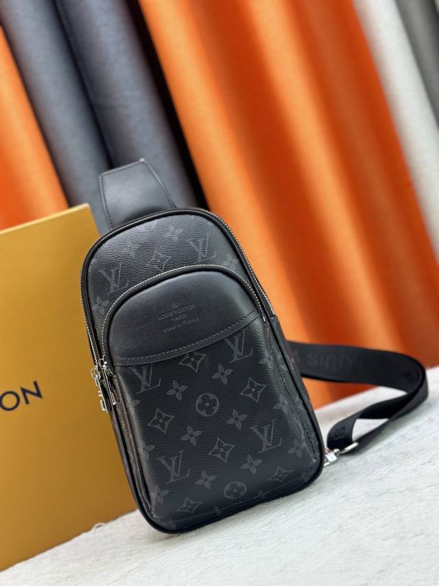 Model: M021-1 M46344 M46327 M41719 Top craftsmanship + original hardware, exqui