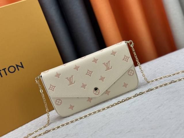 M14968 The original Pochette F