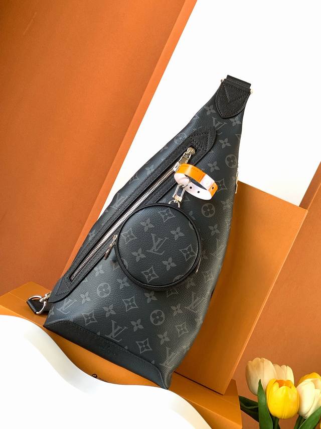 Dynamic variable code chip Super enhanced version Model: M30936 Leather: Italia