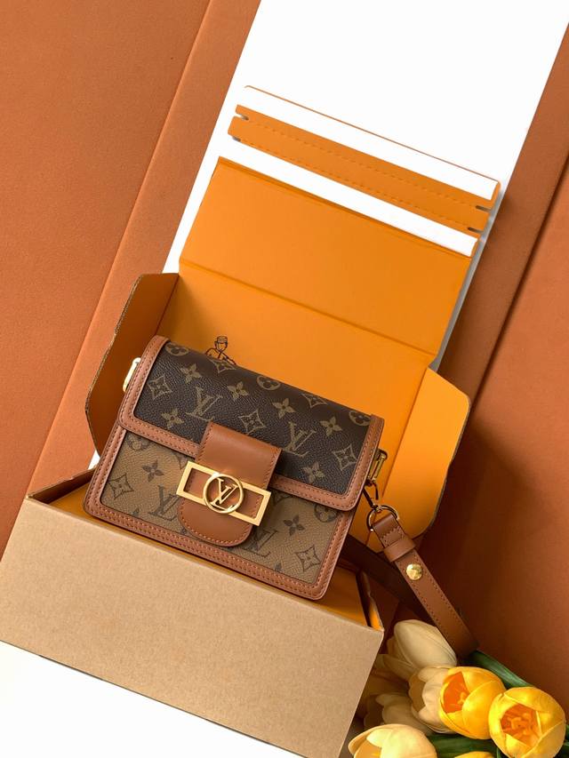Exclusive first model: M45959 Super enhanced version Mini Dauphine handbag leat