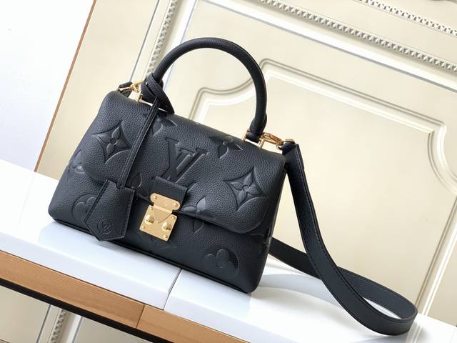 Adjustment price Haiyuan foreign single real home auction M46008 Embossed black