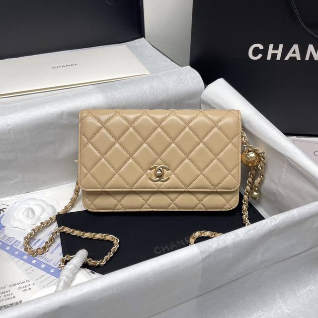 Brand: Chanel Model: Ap1890 Introduction: Original quality, classic work, the f