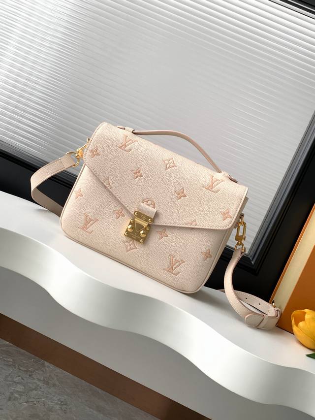 Dynamic 163C Chip Top Original Enhanced Edition M14977 Creamy White Top Origina