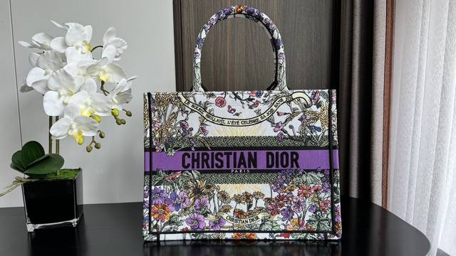 Di.Or Medium size in stock Tote latest four seasons series natural element embro