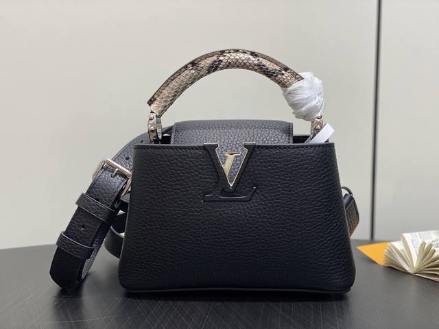 Original boutique N85513 Black snakeskin full leather Cap Na Ying series Capuci
