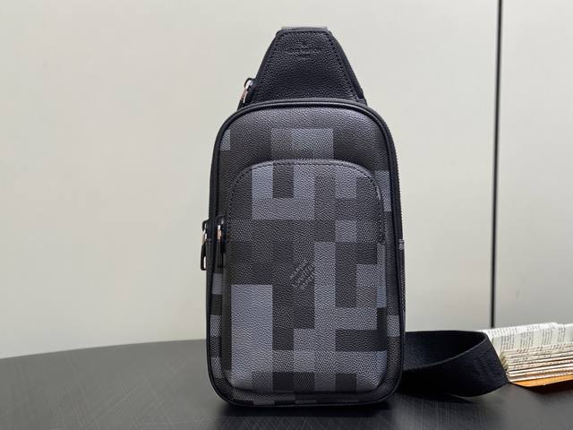 Original boutique M14953 black mosaic camouflage men's bag chest bag Bolsa Slin
