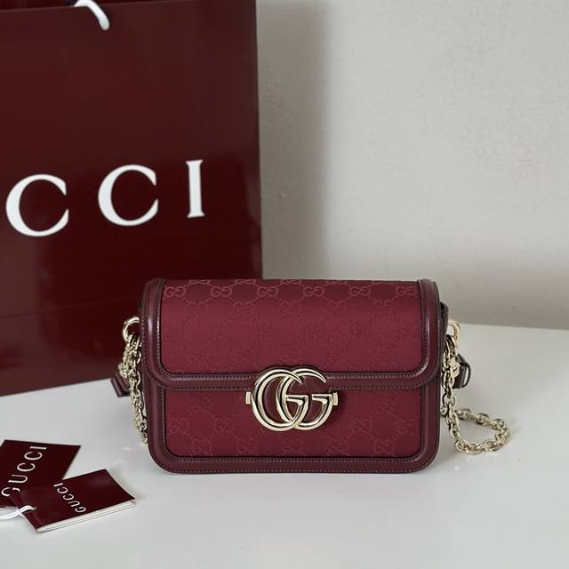 Counter quality, top original goods, real shot! 826761 Ankola red canvas, size: