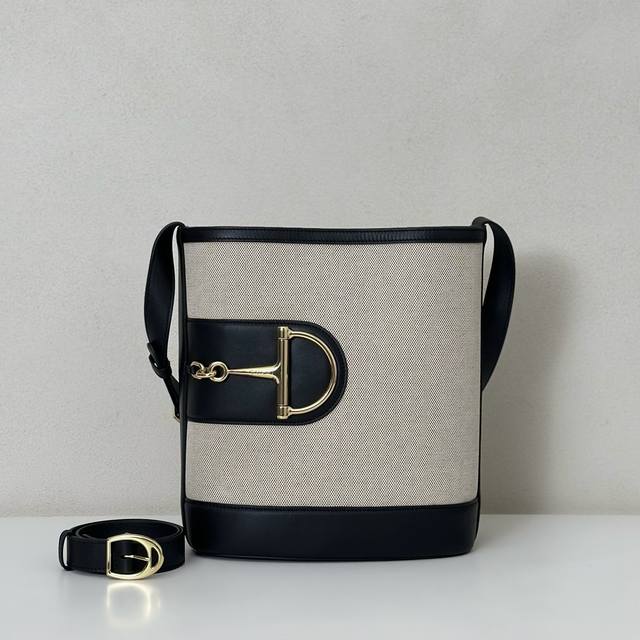 counter quality, top original goods, real shot! Model No. 833660 canvas leather